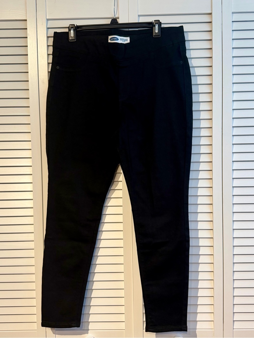 Old Navy Black Rockstar Super Skinny Jeggings, NWOT, 14S